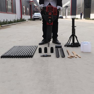 10型地质勘探背包钻机小型单人背包钻机野外岩石勘探取芯钻机