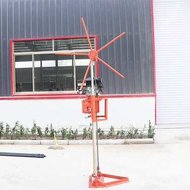 岳工岩心勘探钻机地质岩芯钻探机小型背包钻机单人取芯设备